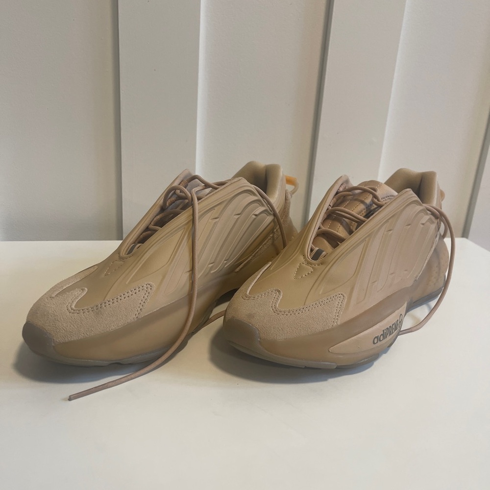 Adidas Men's Tan Sneakers